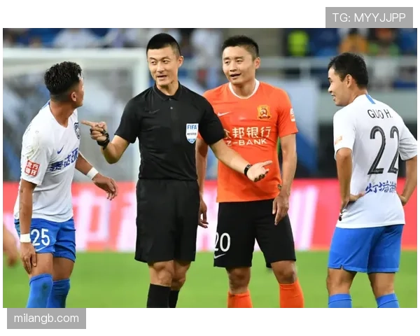 提前终止比赛的规则依据是什么？裁判在什么情况下有权中止对决？